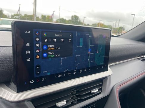 Certified 2025 Ford Explorer ST-Line image 14