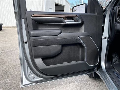 Used 2023 GMC Sierra 1500 SLE RWD image 20