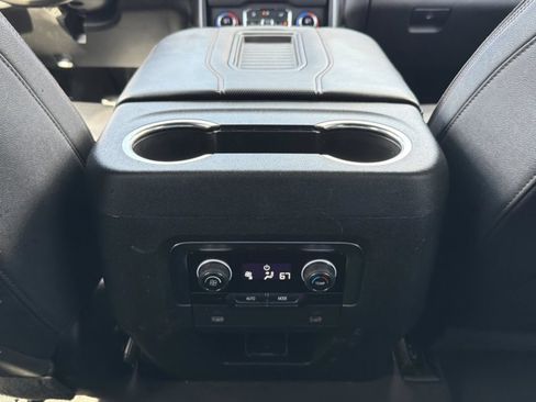 Used 2023 Chevrolet Suburban RST RWD image 32