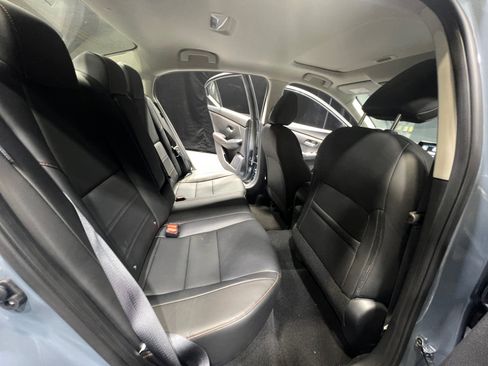 New 2025 Nissan Sentra SR w/ SR Premium Package image 18