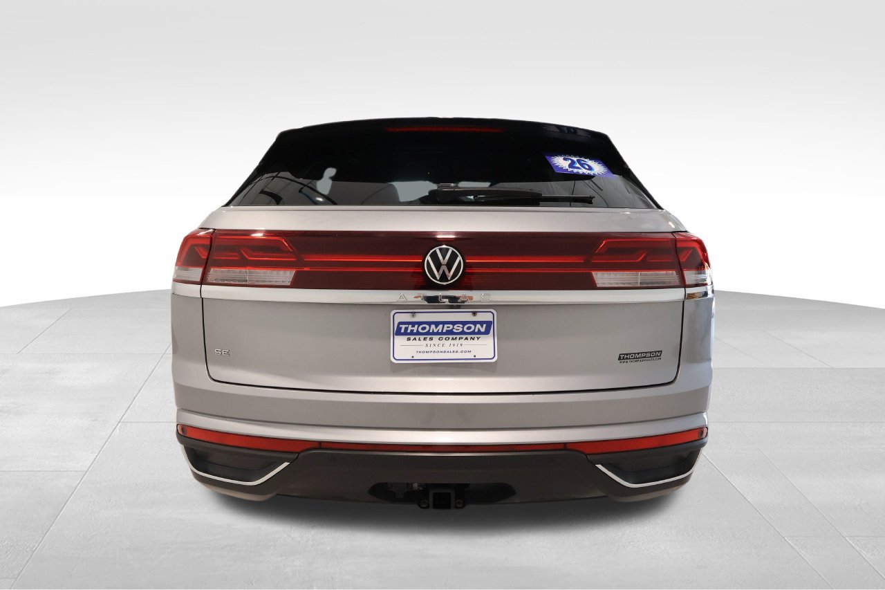 Used 2026 Volkswagen Atlas Cross Sport SE FWD image 3