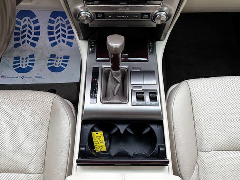Used 2016 Lexus GX 460 w/ Premium Package AWD/4WD image 21