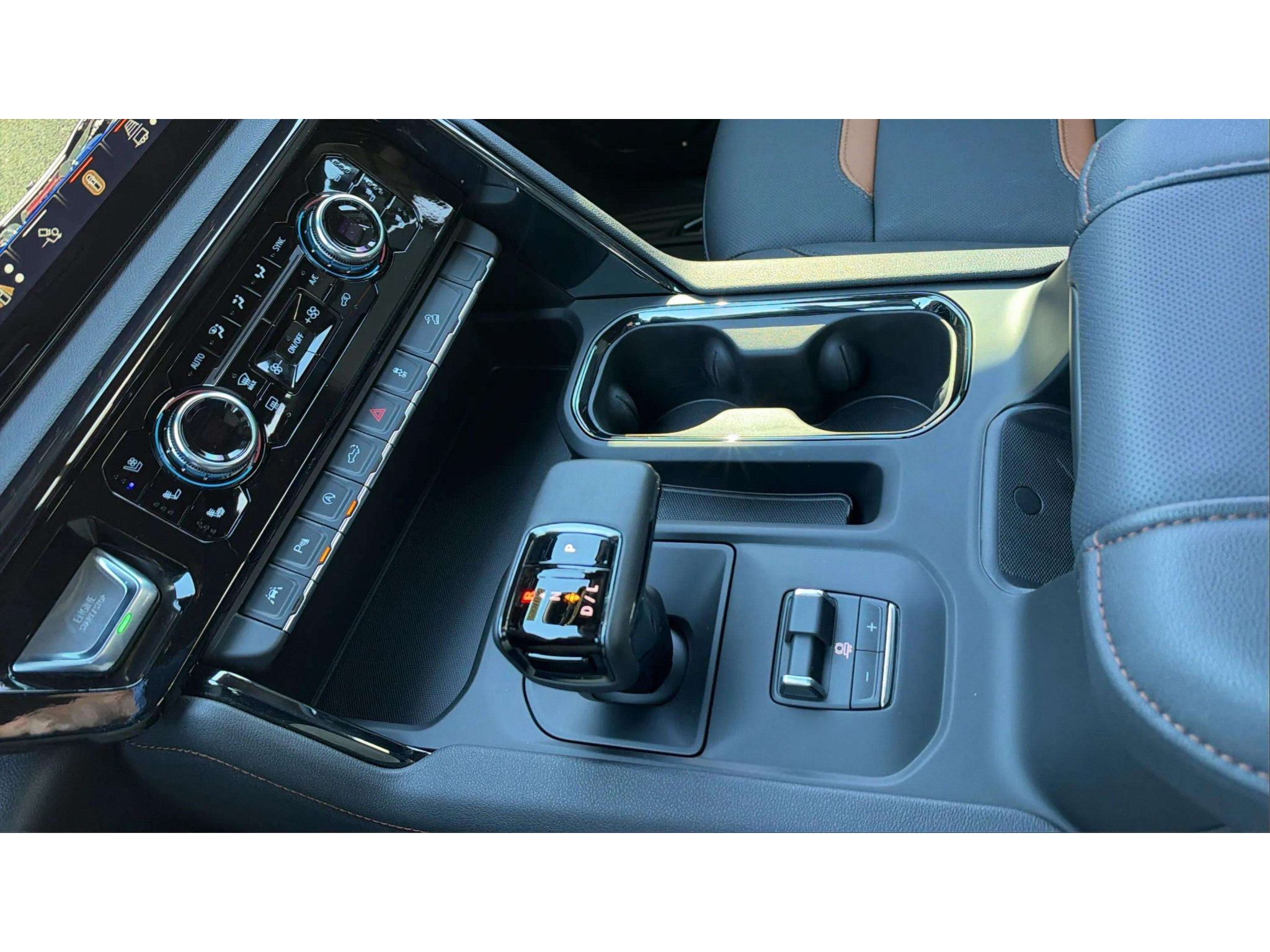 Used 2026 GMC Sierra 1500 AT4 w/ Technology Package AWD/4WD image 24