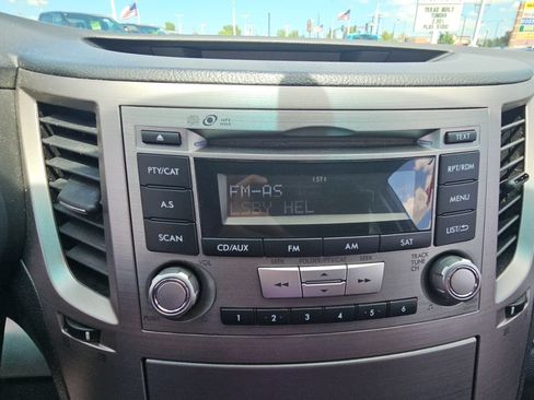 Used 2012 Subaru Outback 2.5i Premium AWD/4WD image 16