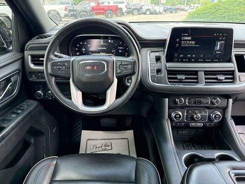 Used 2023 GMC Yukon SLT AWD/4WD image 14