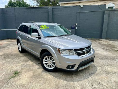 Used 2016 Dodge Journey SXT w/ Comfort/Convenience Group FWD image 1