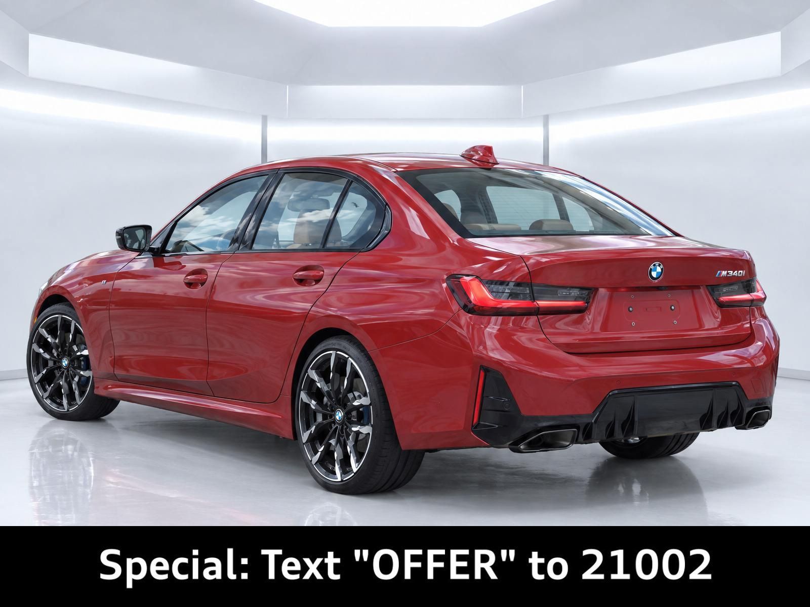 Used 2025 BMW M340i RWD image 3