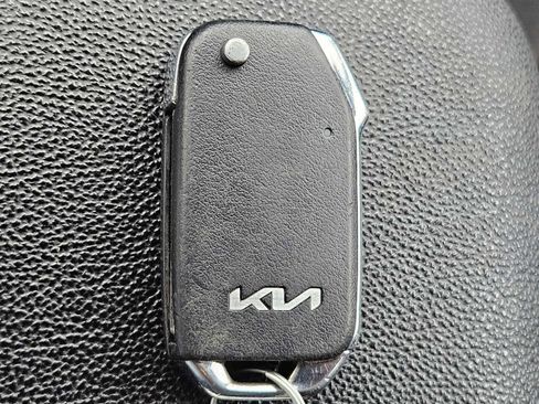 Certified 2024 Kia Forte LXS FWD image 18