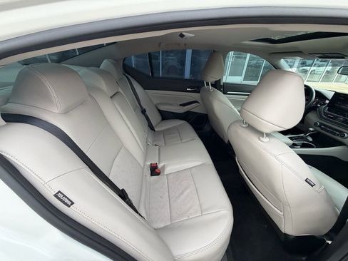 Used 2023 Nissan Altima 2.5 SL image 13