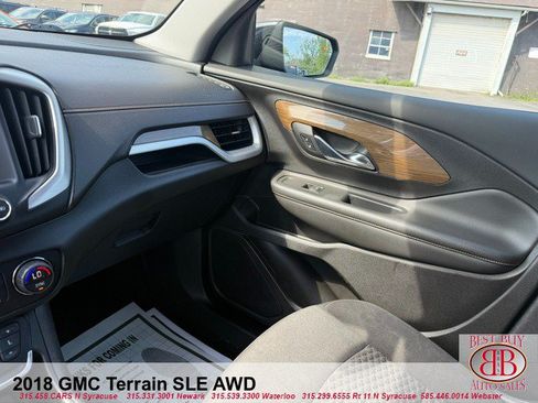 Used 2018 GMC Terrain SLE w/ Driver Convenience Package AWD/4WD image 11