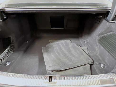 Used 2022 Audi A8 L 3.0T w/ Executive Package image 28