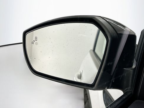 Used 2017 Ford Escape Titanium image 16