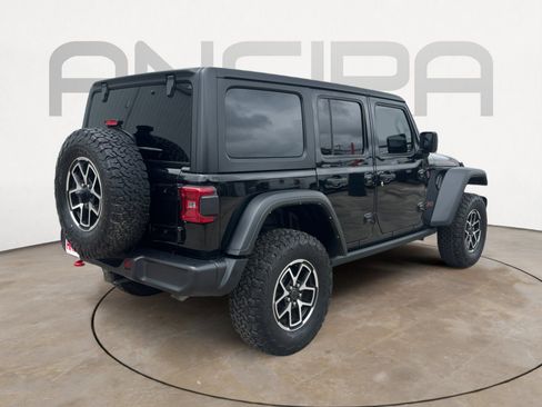Used 2024 Jeep Wrangler Unlimited Rubicon w/ Technology Group AWD/4WD image 10