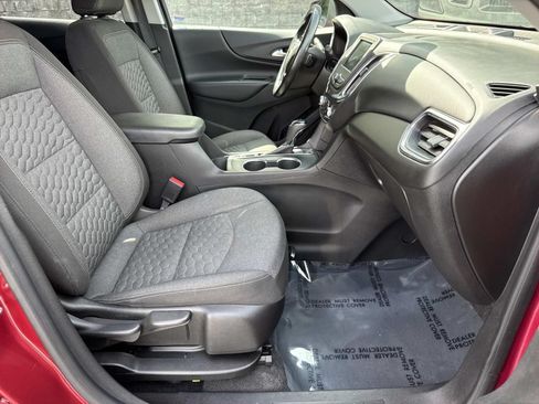 Used 2020 Chevrolet Equinox LT AWD/4WD image 25