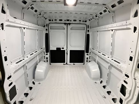 New 2026 RAM ProMaster 2500 w/ Convenience Group image 8