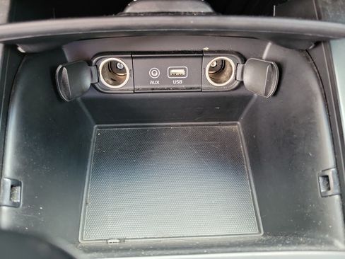 Used 2018 Kia Sorento AWD image 12