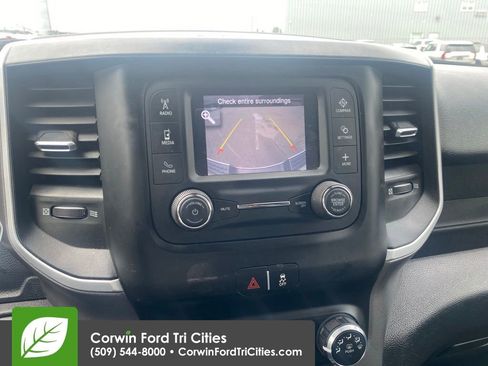 Used 2021 RAM 2500 Big Horn AWD/4WD image 4
