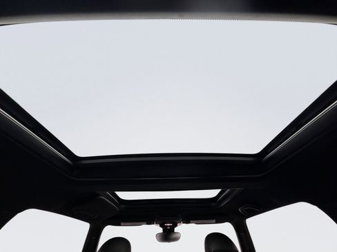 Used 2021 MINI Cooper 2-Door Hardtop image 17