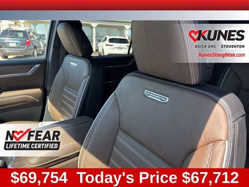 New 2026 GMC Acadia Denali Ultimate w/ LPO, Floor Liner Package AWD/4WD image 26