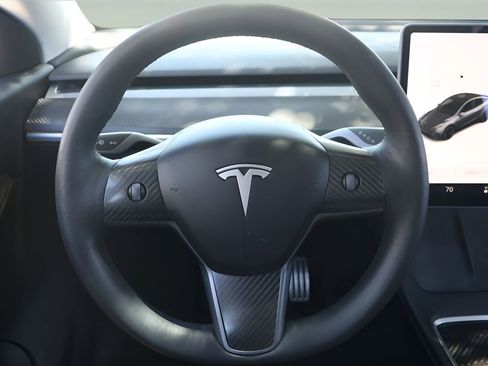 Used 2022 Tesla Model Y Performance AWD/4WD image 18