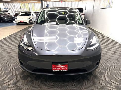 Used 2021 Tesla Model Y Long Range AWD/4WD image 6