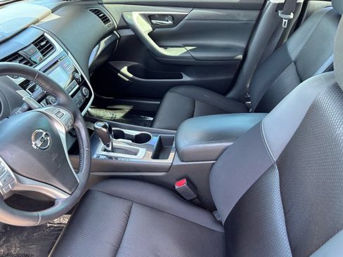 Used 2018 Nissan Altima 2.5 SR FWD image 17