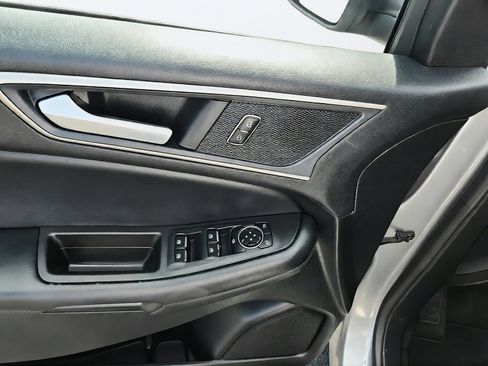 Used 2024 Ford Edge SEL AWD/4WD image 21