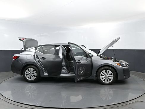 Used 2025 Nissan Sentra S FWD image 27