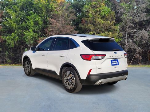 Used 2020 Ford Escape SEL image 21