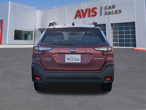 Used 2025 Subaru Outback Premium image 7