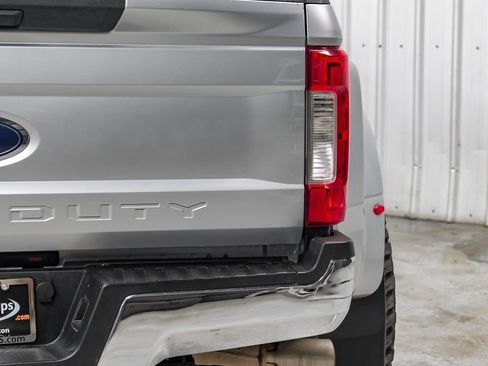 Used 2018 Ford F350 XL w/ STX Appearance Package RWD image 46