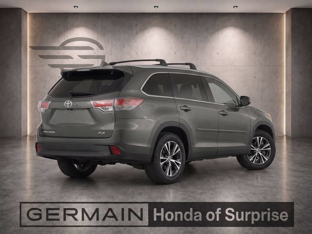 Used 2016 Toyota Highlander XLE FWD image 6