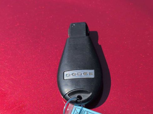 Used 2015 Dodge Grand Caravan SE image 31