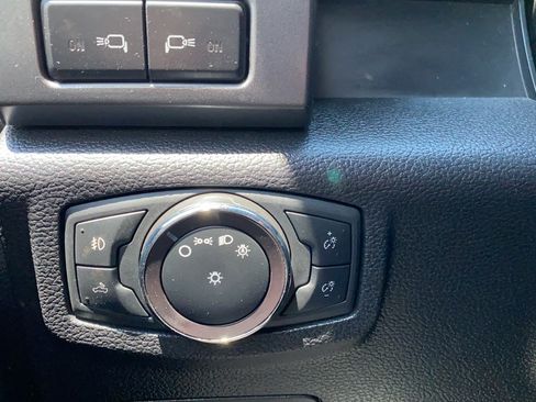 Used 2019 Ford F150 XLT w/ Equipment Group 302A Luxury AWD/4WD image 31