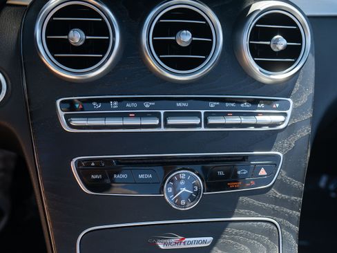 Used 2018 Mercedes-Benz C 300 4MATIC Cabriolet image 27
