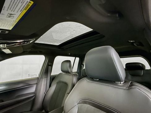 New 2025 Jeep Grand Cherokee Laredo image 20