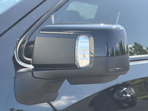 Used 2025 GMC Sierra 1500 AT4 w/ AT4 Premium Package AWD/4WD image 45