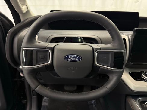 Used 2025 Ford Expedition Max Active image 12