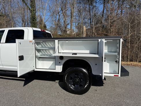 New 2026 RAM 2500 Tradesman image 12