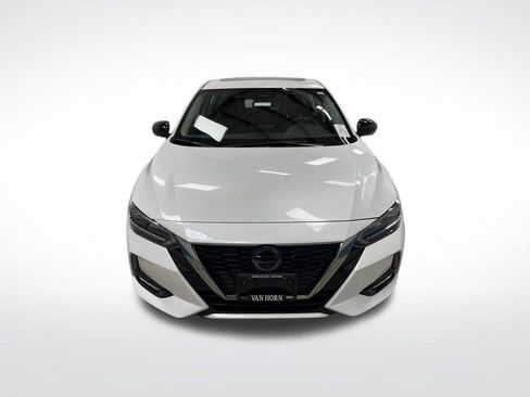 Certified 2023 Nissan Sentra SR w/ SR Premium Package image 10