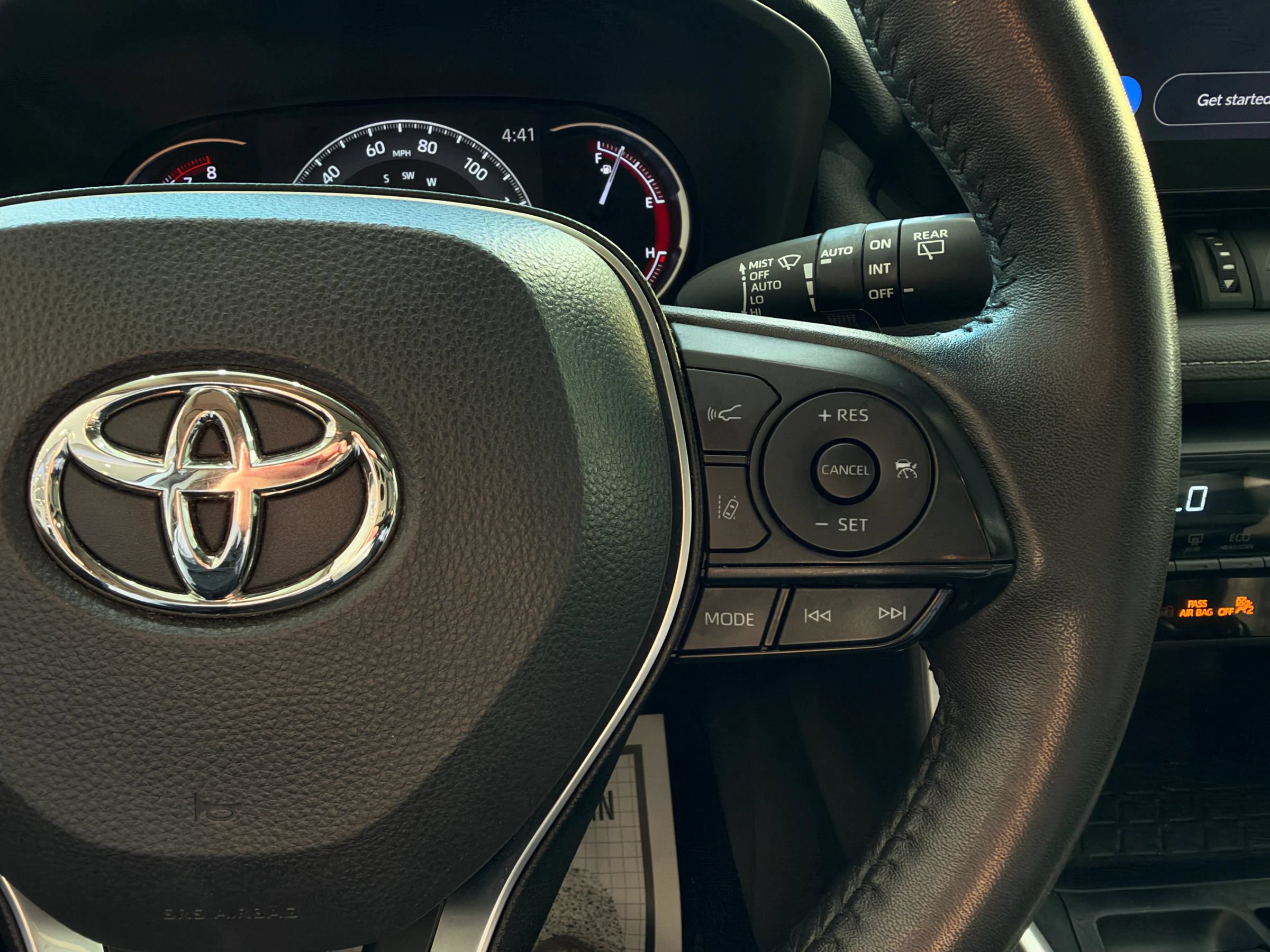 Used 2023 Toyota RAV4 XLE Premium AWD/4WD image 15