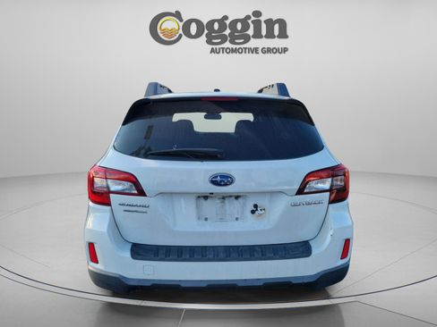 Used 2015 Subaru Outback 2.5i Premium image 3