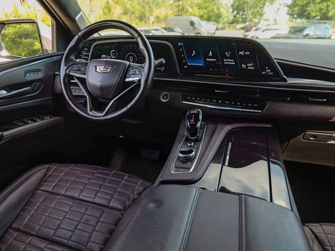 Used 2024 Cadillac Escalade ESV Premium Luxury Platinum AWD/4WD image 45