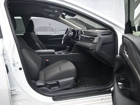 Used 2025 Toyota Camry LE FWD image 25