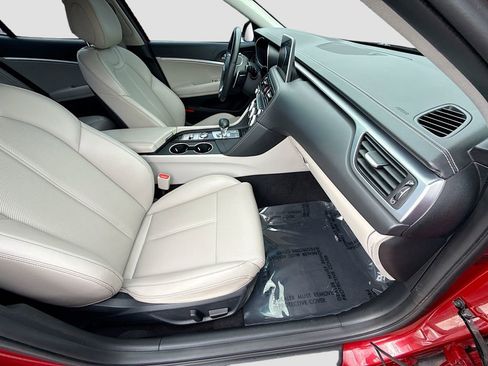 Used 2020 Genesis G70 2.0T image 14