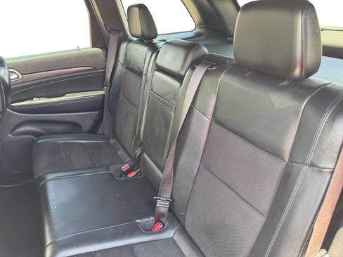 Used 2021 Jeep Grand Cherokee Laredo X RWD image 16