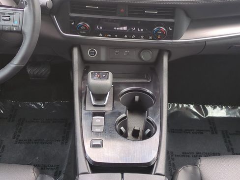 Certified 2023 Nissan Rogue SV w/ SV Premium B Package image 18