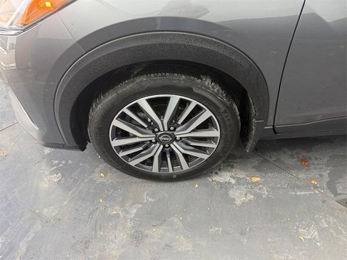 Used 2024 Nissan Kicks SV image 37
