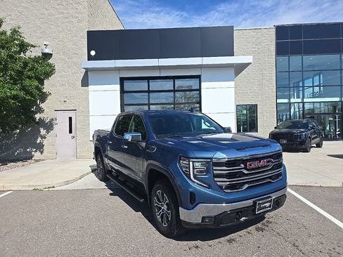 Used 2024 GMC Sierra 1500 SLT AWD/4WD image 1