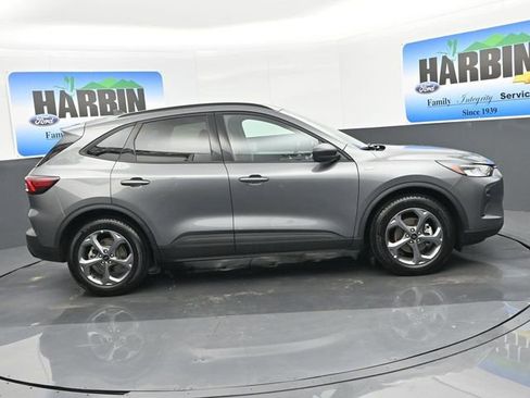 Used 2025 Ford Escape ST-Line image 7